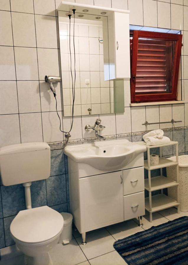 Apartment Josip Podstrana Buitenkant foto